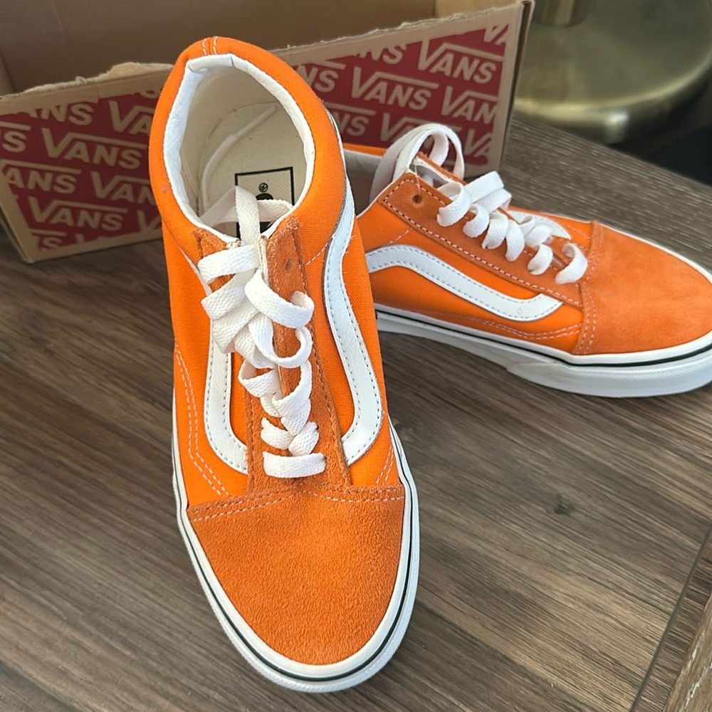 VANS old skool orange shoes Size 4 5.5